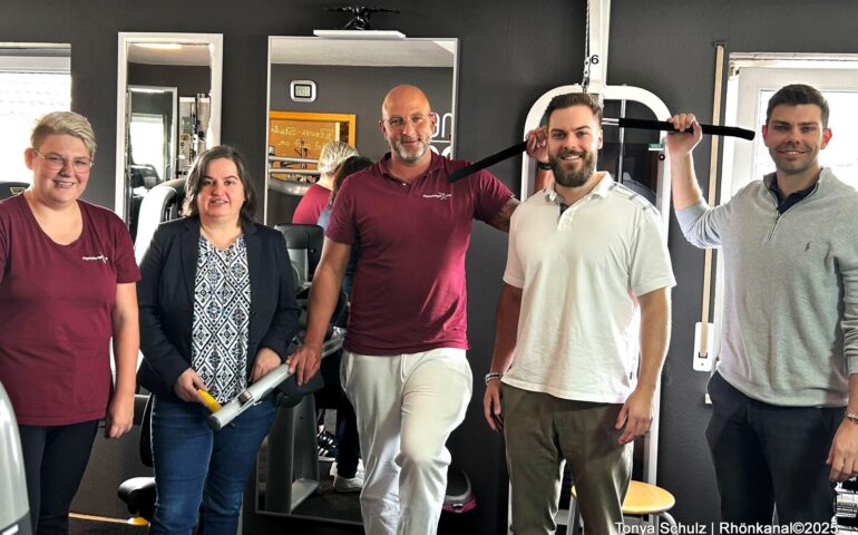 [background image] image of busy office environment (for an hr tech)