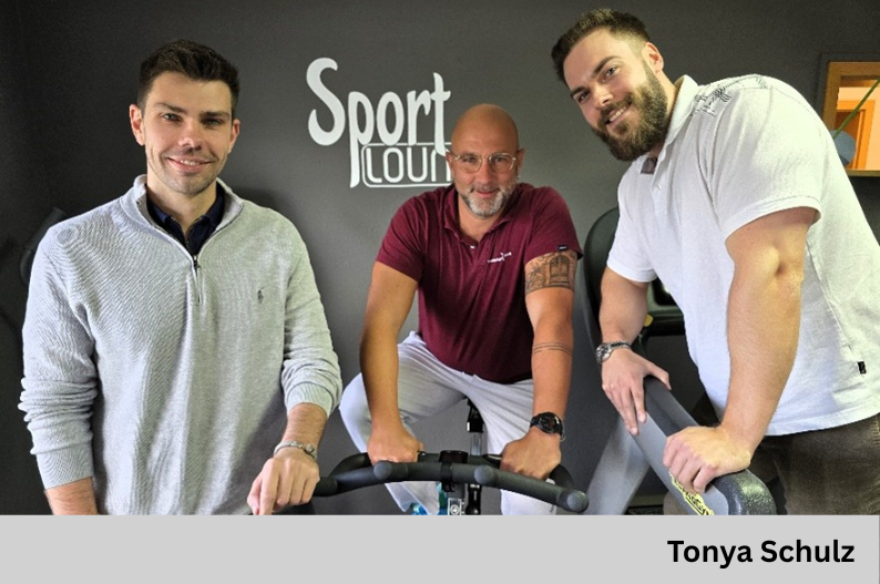 [background image] image of busy office environment (for an hr tech)