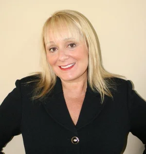 image of customer support center [team]