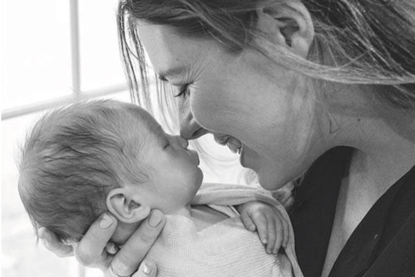 The Baby Consultancy - Welcome home newborn baby - Mother and Baby