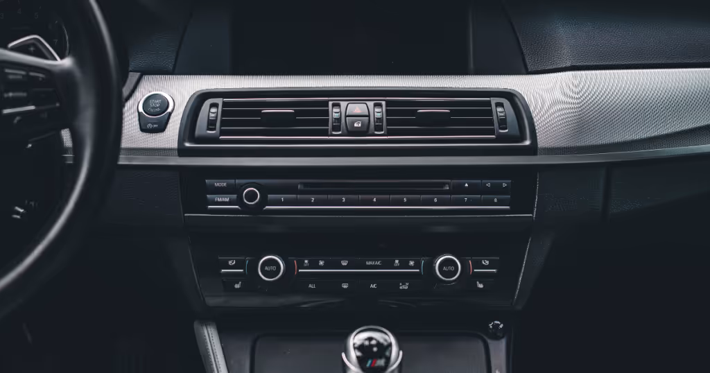 Passo a passo para aplicar higienizador de ar-condicionado automotivo