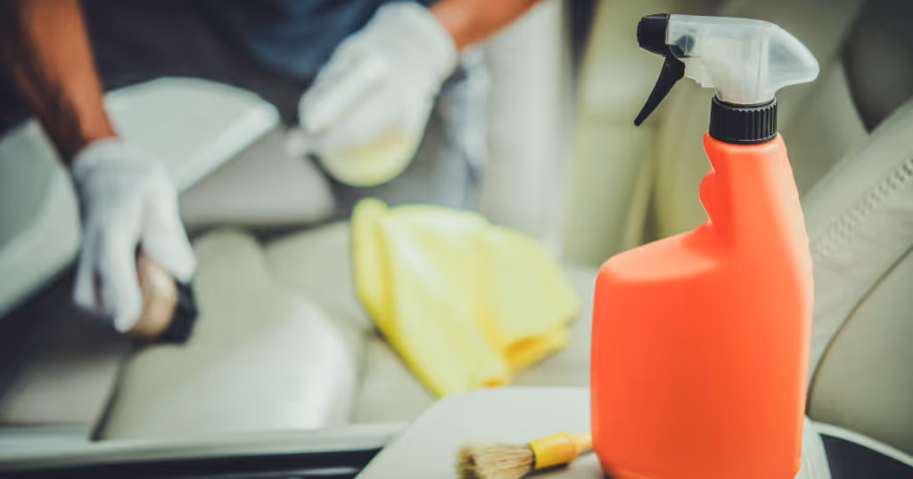 produtos de qualidade agregam valor a tabela de preços de higienização automotiva