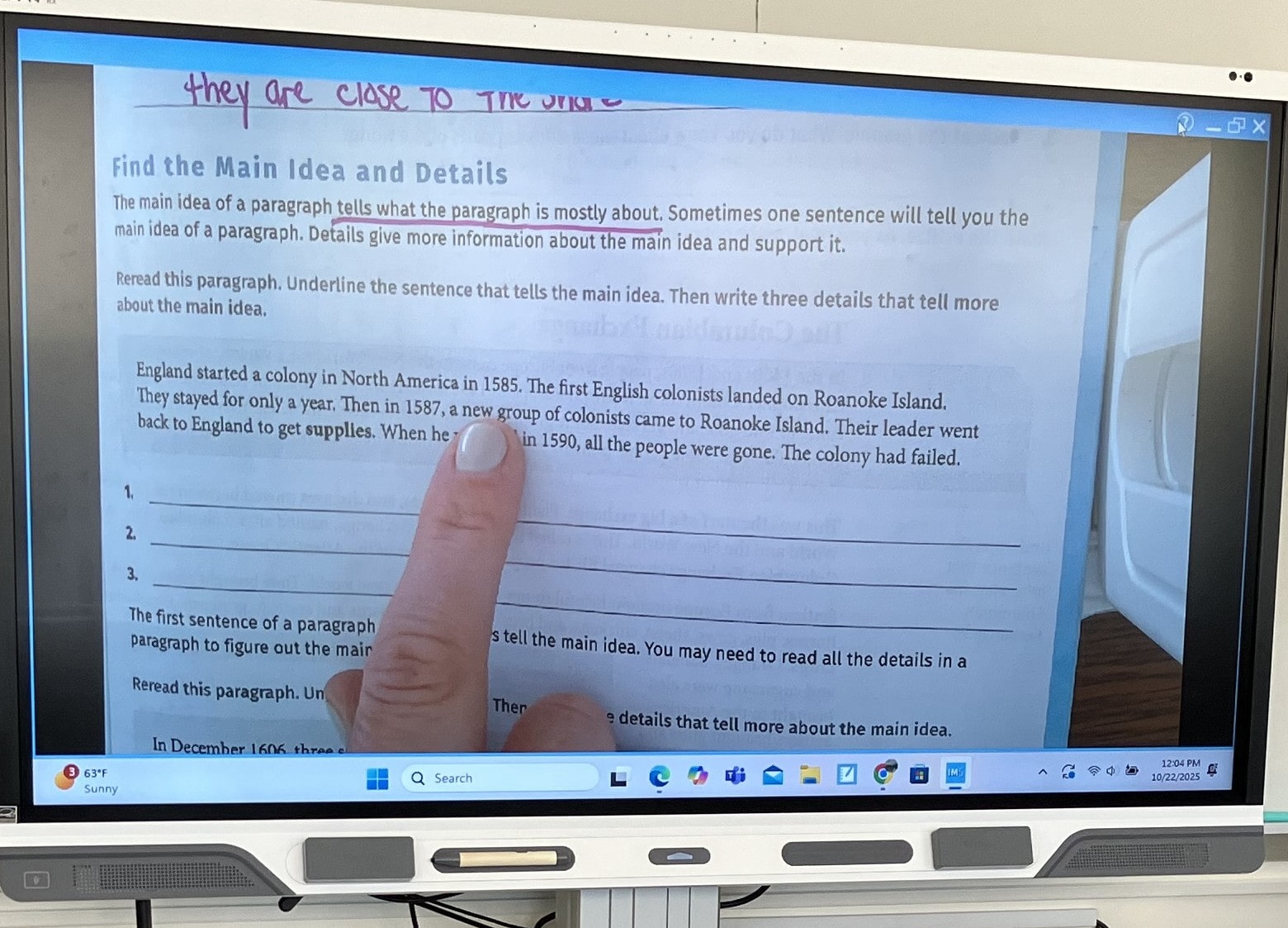 The smart board - reading exercise. 