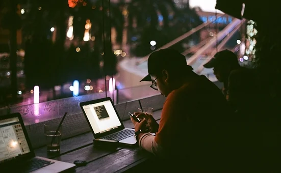 Conecta y crece en comunidad