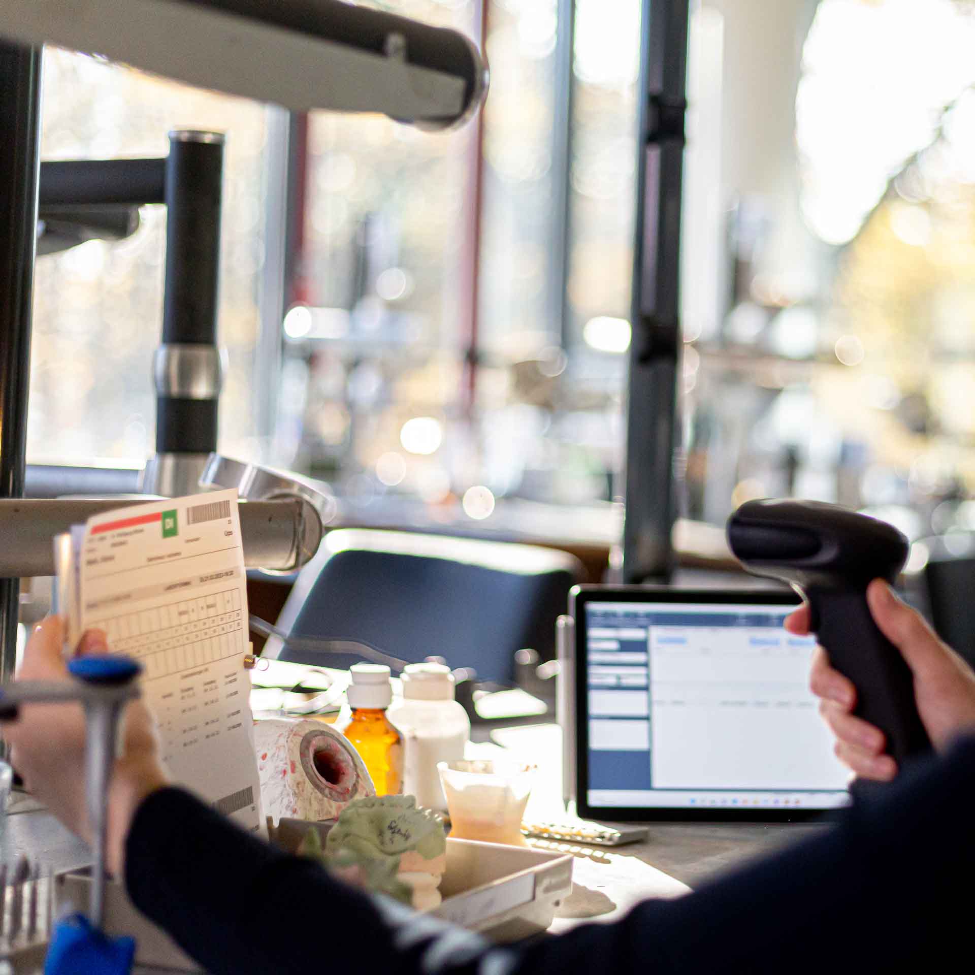 DENTAPlus19 klein quadrat