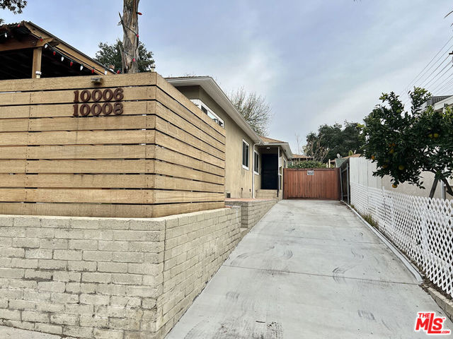 10006 Silverton Avenue, Tujunga CA 91042