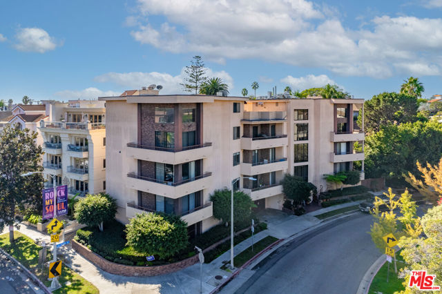 10400 La Grange Avenue # 301, Los Angeles CA 90025