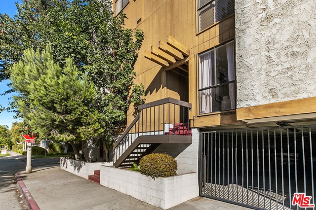 11060 La Grange Avenue, Los Angeles CA 90025