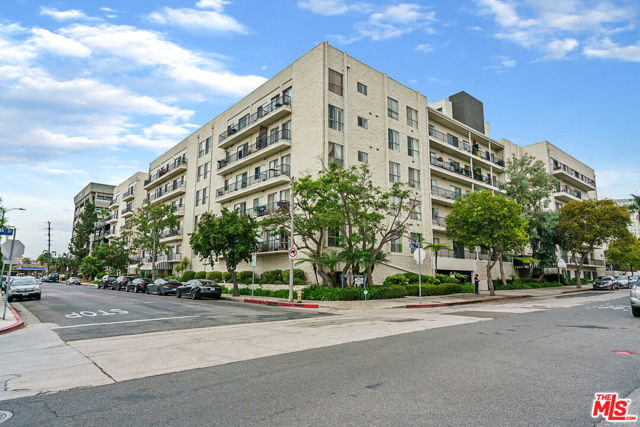 1115 S Elm Drive # 305, Los Angeles CA 90035