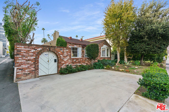 115 N Wetherly Drive, Beverly Hills CA 90211