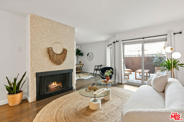 141 S Clark Drive # 221, West Hollywood CA 90048