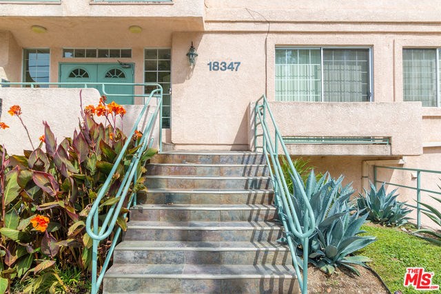 18347 SATICOY Street # 38, Reseda CA 91335