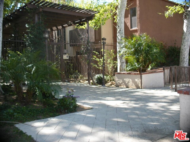 18350 HATTERAS Street # 134, Tarzana CA 91356