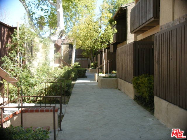 18350 HATTERAS Street # 149, Tarzana CA 91356