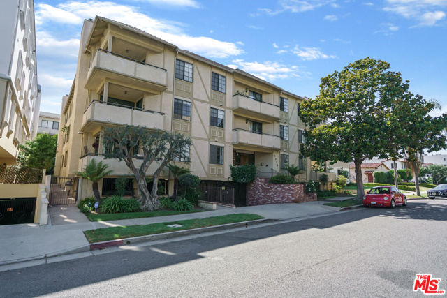 1875 Kelton Avenue # 204, Los Angeles CA 90025