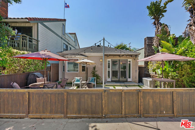 27 25th Avenue, Venice CA 90291