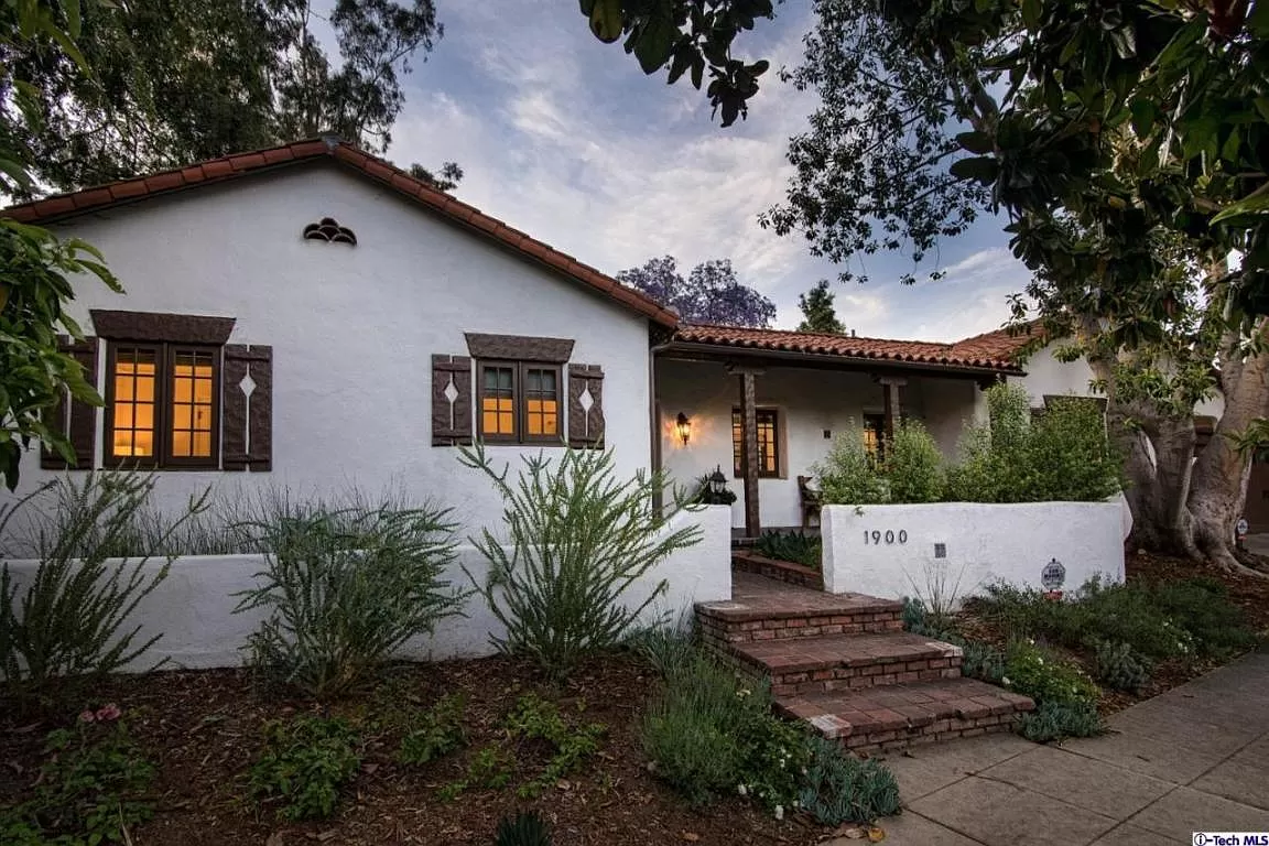 1900 MONTROBLES Place, San Marino CA 91108