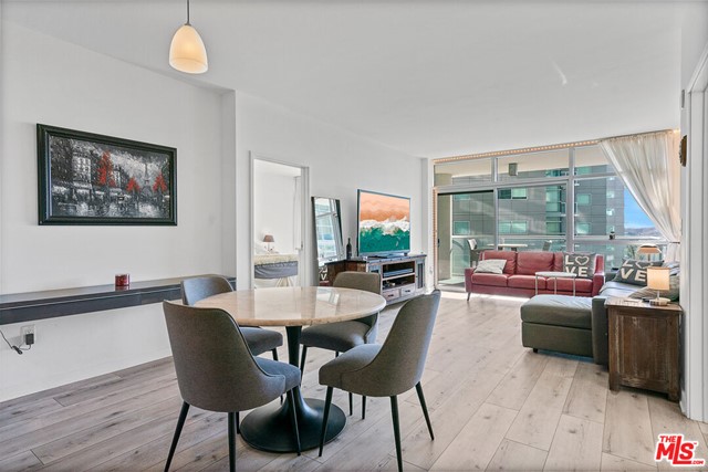 13700 Marina Pointe Drive # 825, Marina del Rey CA 90292