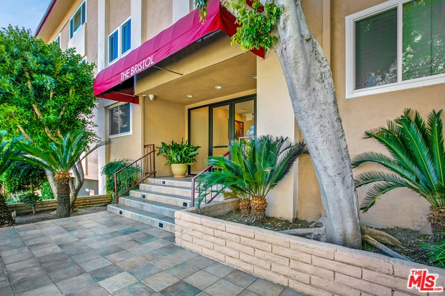 1121 N OLIVE Drive # 113, West Hollywood CA 90069