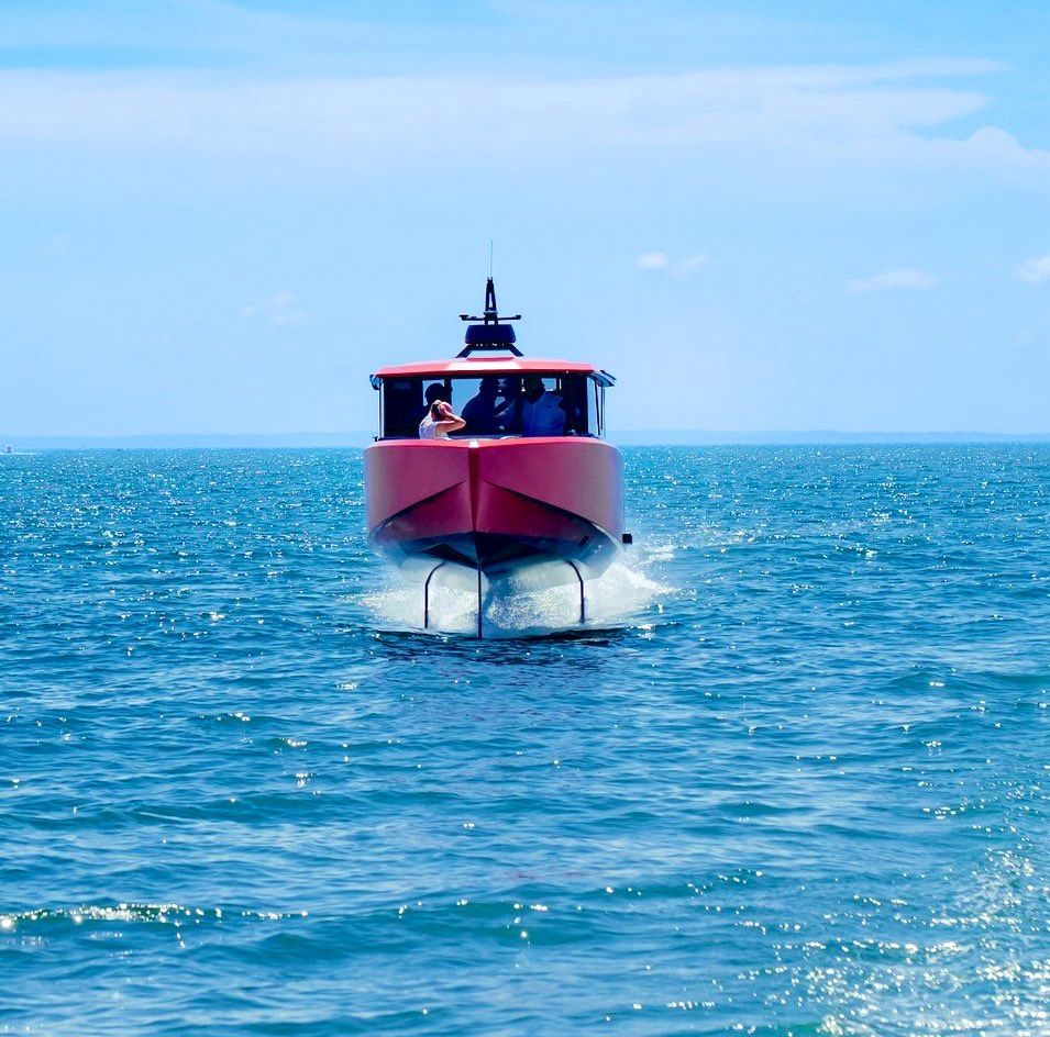 Navier boat hydro foiling on water