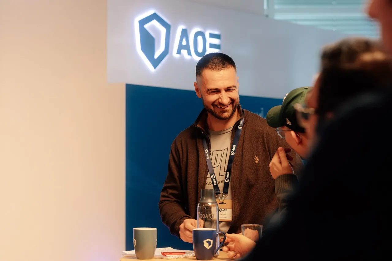 tablet with food options and woman tapping