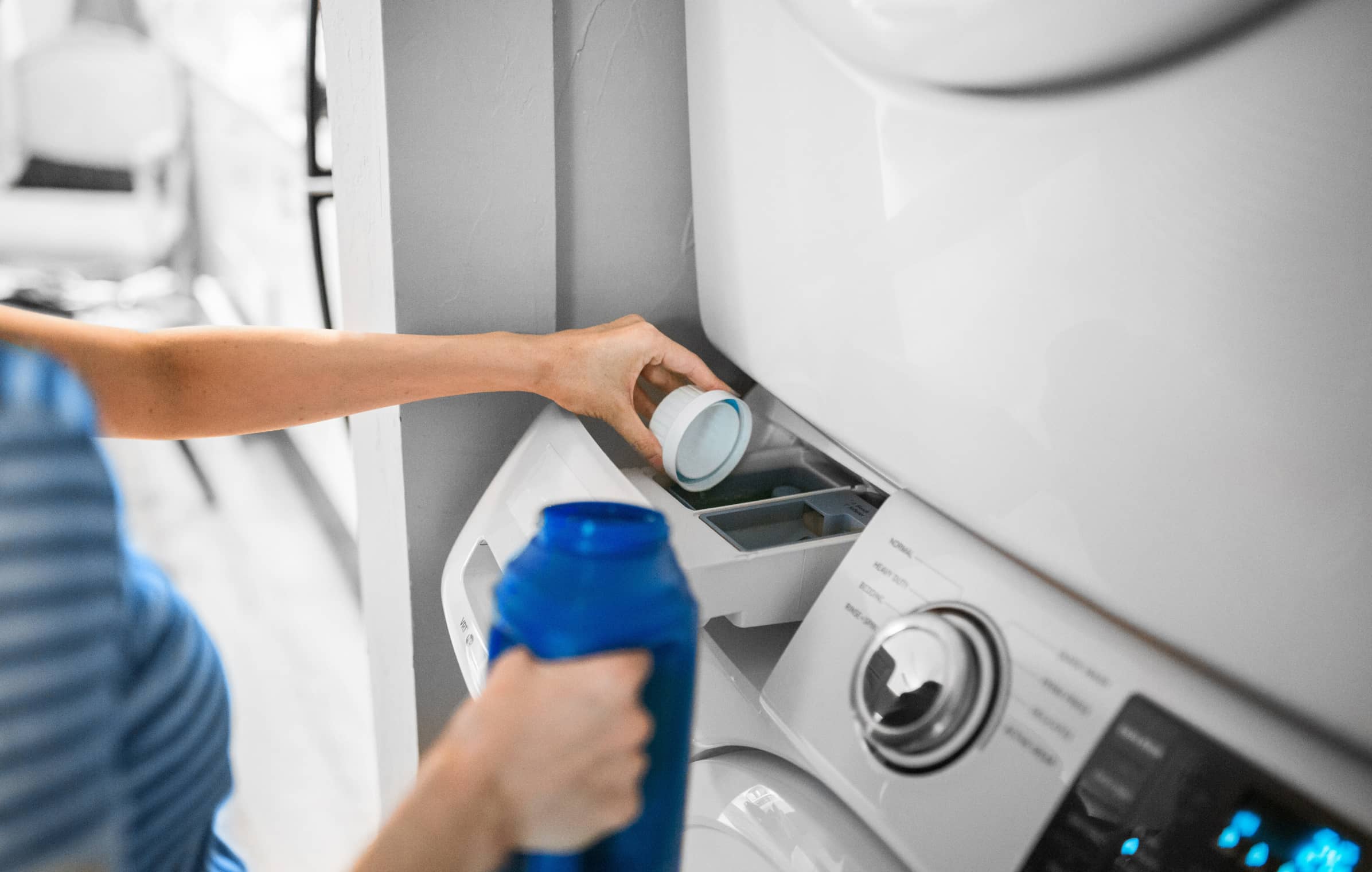 How to choose the right detergent for doing laundry