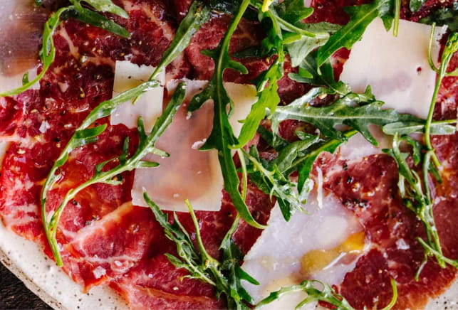  starter withsliced beef with rocket and Parmesan