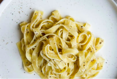 Italian pasta with butter souse