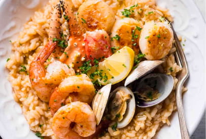 Rice with seafood and lemon