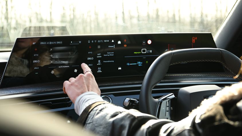 Car owners are falling out of love with touchscreens and safety systems