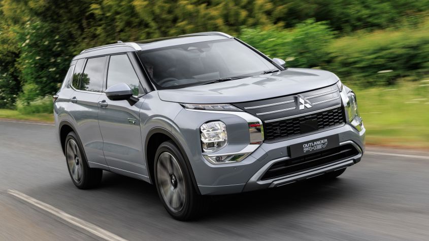 New Mitsubishi Outlander PHEV 2026 - pictures