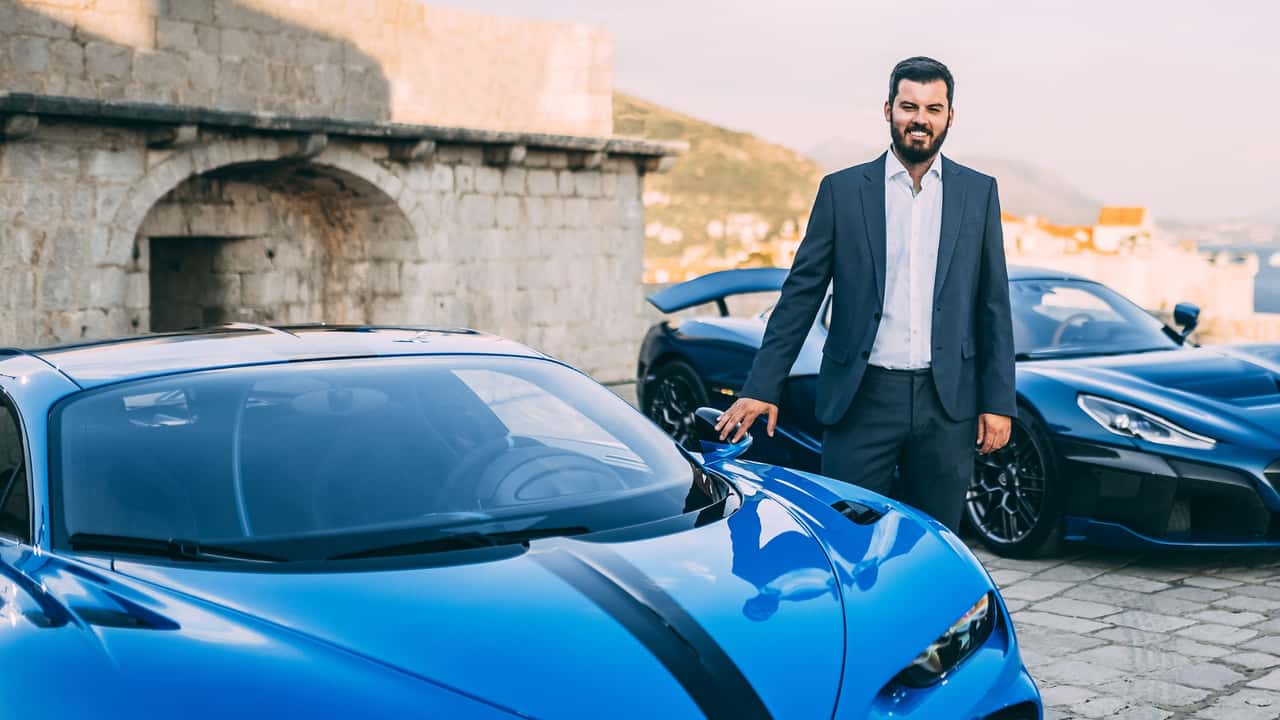 Mate Rimac vient-il d’évoquer une Bugatti V16 avec une vraie boîte manuelle à trois pédales ?