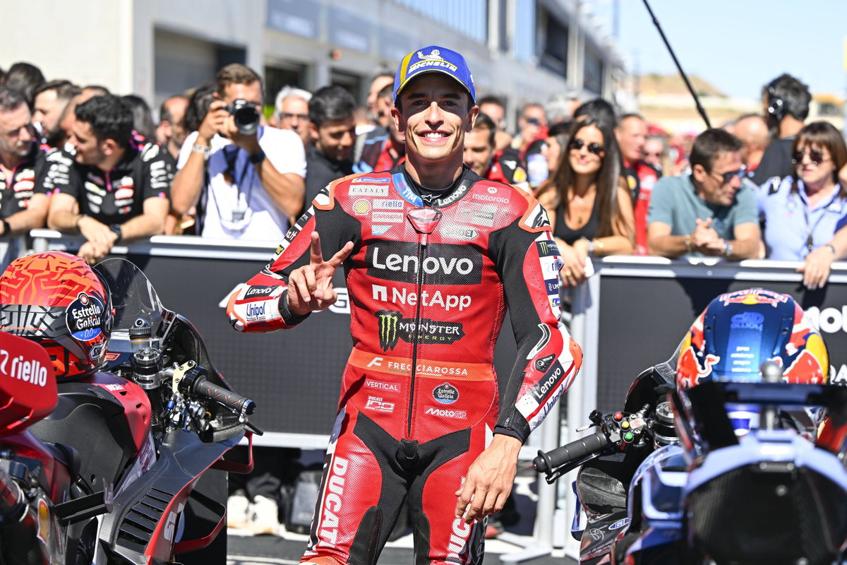 Marc Marquez eases to Aragon MotoGP sprint win