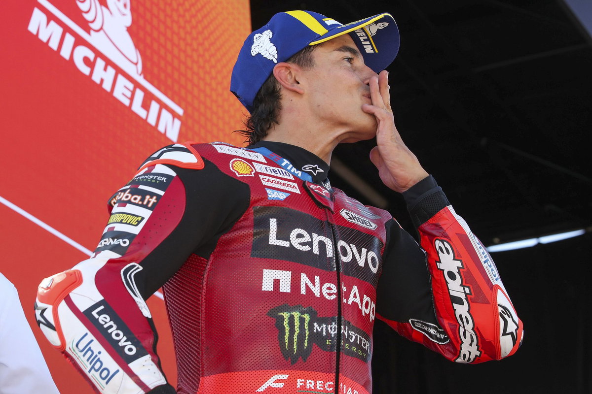 Marc Marquez wins Aragon MotoGP after stunning Marco Bezzecchi pass