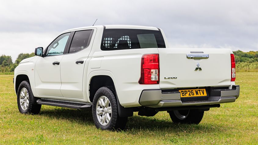New Mitsubishi L200 Commercial gives pick-up truck more cargo space and less tax