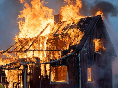 Incendie habitation : sinistre couvert par l’assurance et pouvant nécessiter l'intervention d'un expert d'assuré incendie.