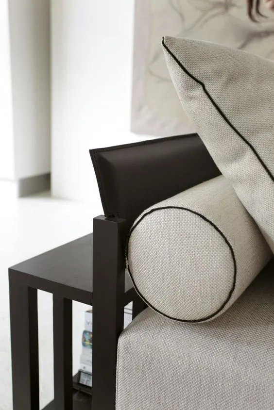 Close - up detailing of the Bolero sofa from Porada.