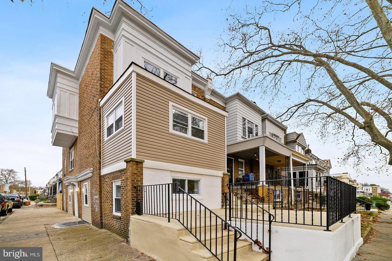 Transformation of a dilapidated, 3,000sf property in Philadelphia to two well-sized apartment rental units renovated in a cost-efficient manner. 