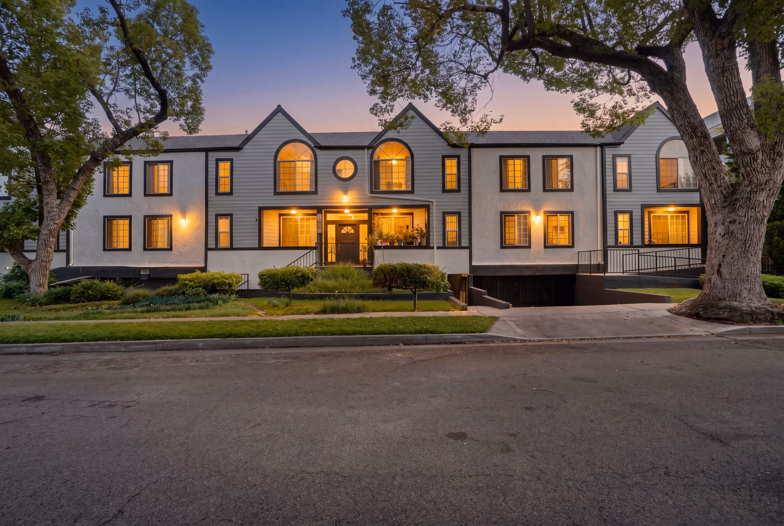 23-unit multifamily apartment building at 519 South St, Glendale