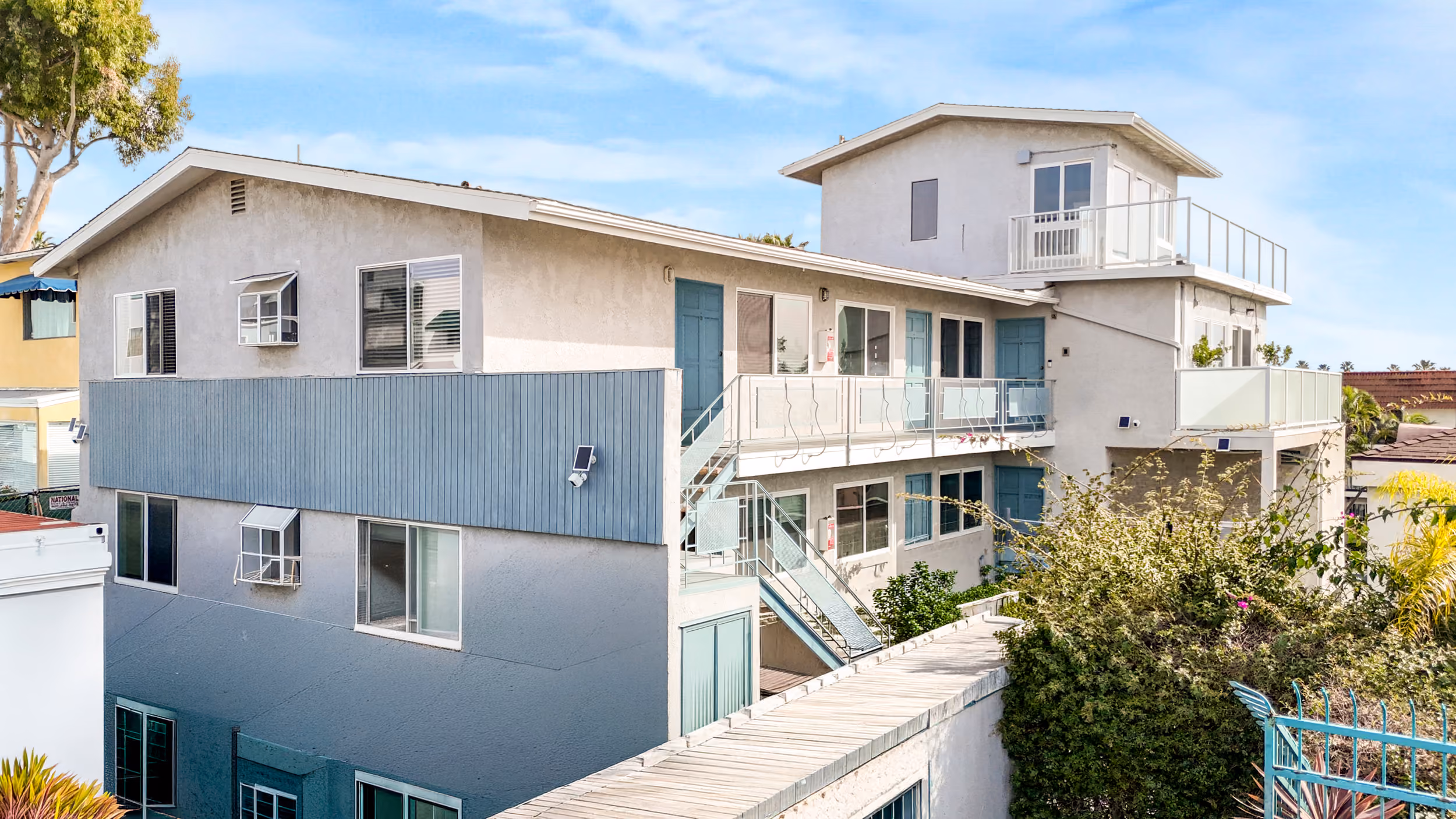 7-unit multifamily apartment building at 16 38th Pl, Long Beach, CA 90803