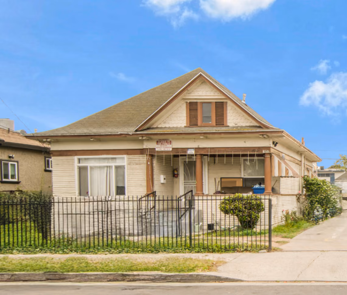 7-unit multifamily property at 886-894 E 43rd Pl, Los Angeles, CA 90011