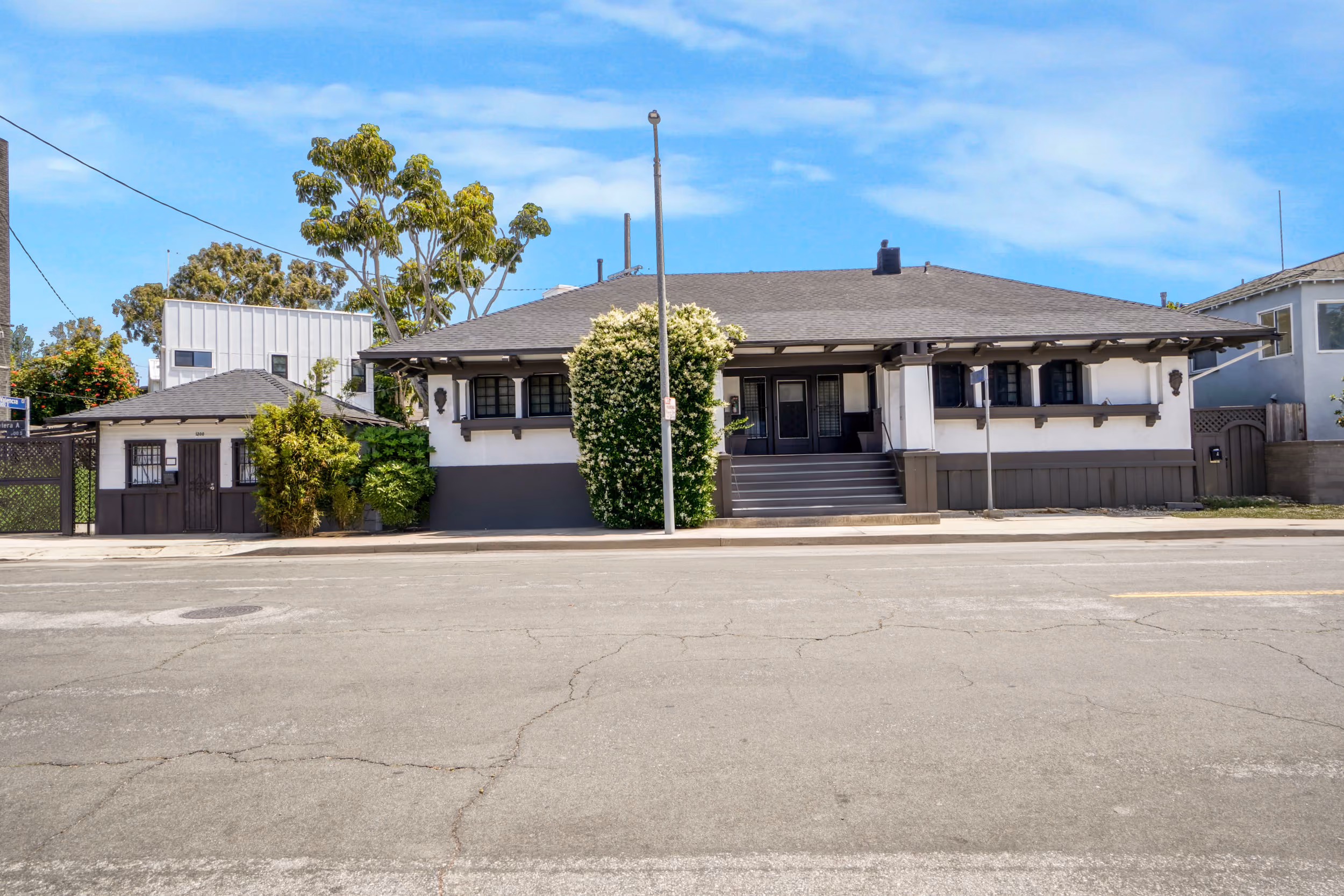 5-unit multifamily apartment building at 1300-1304 Riviera Ave, Venice, CA 90291