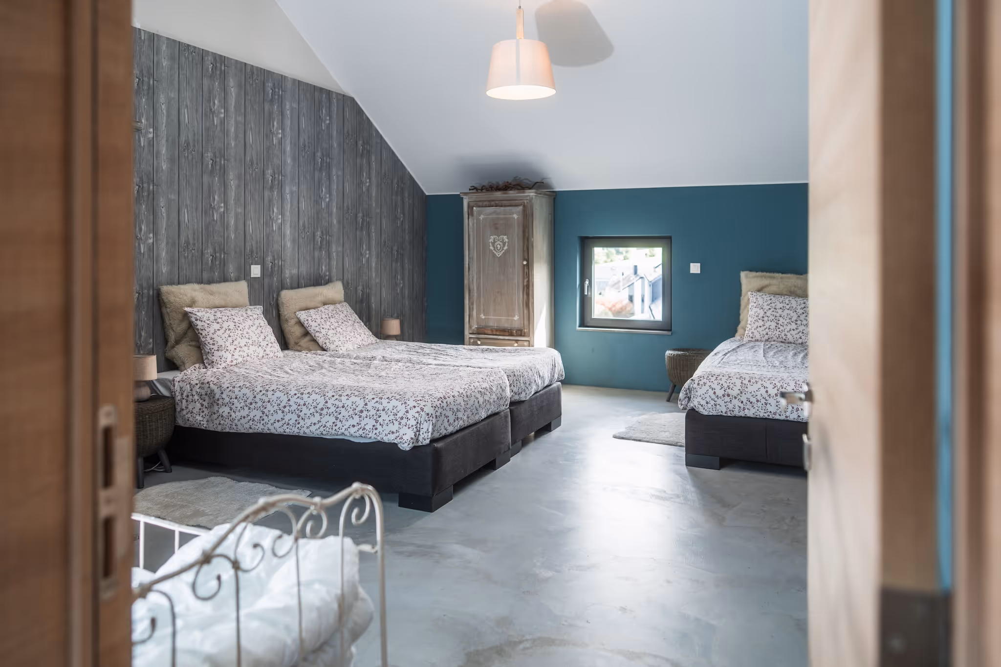 chambre double pour enfant et bébé