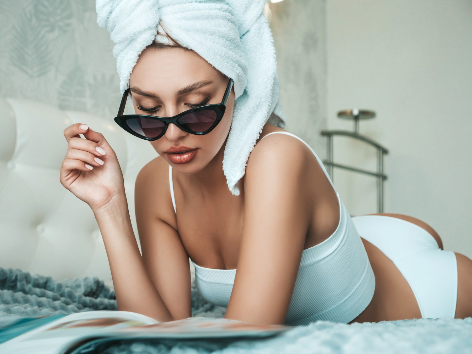 Woman reading a magazine.