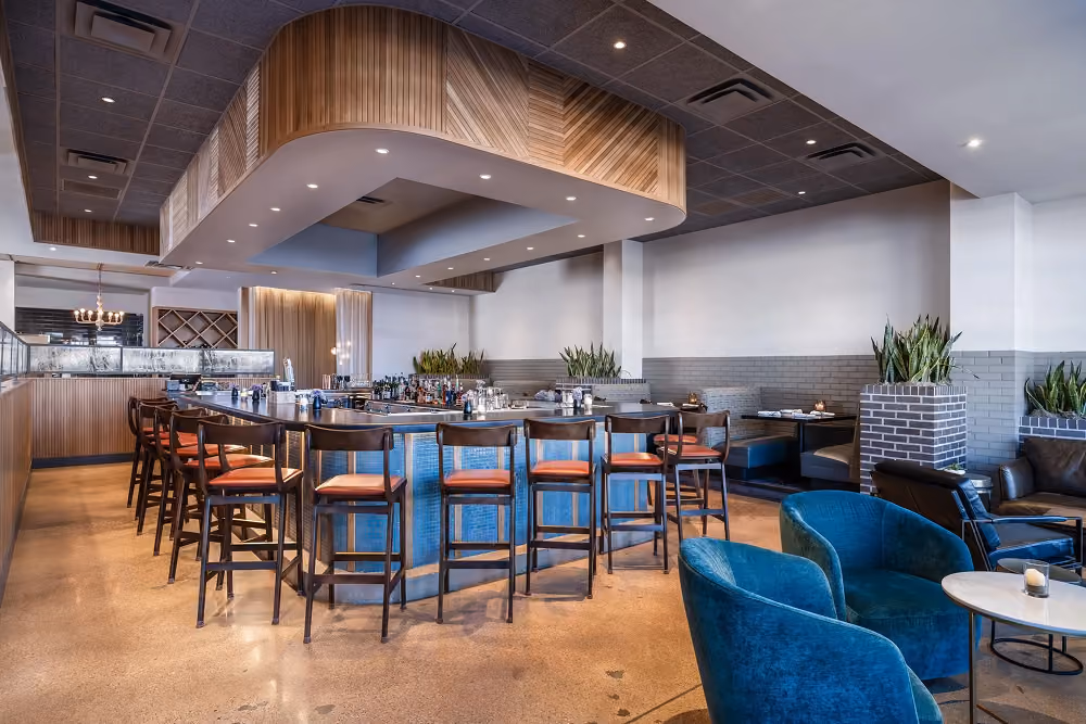 Renny's Grill & Bar