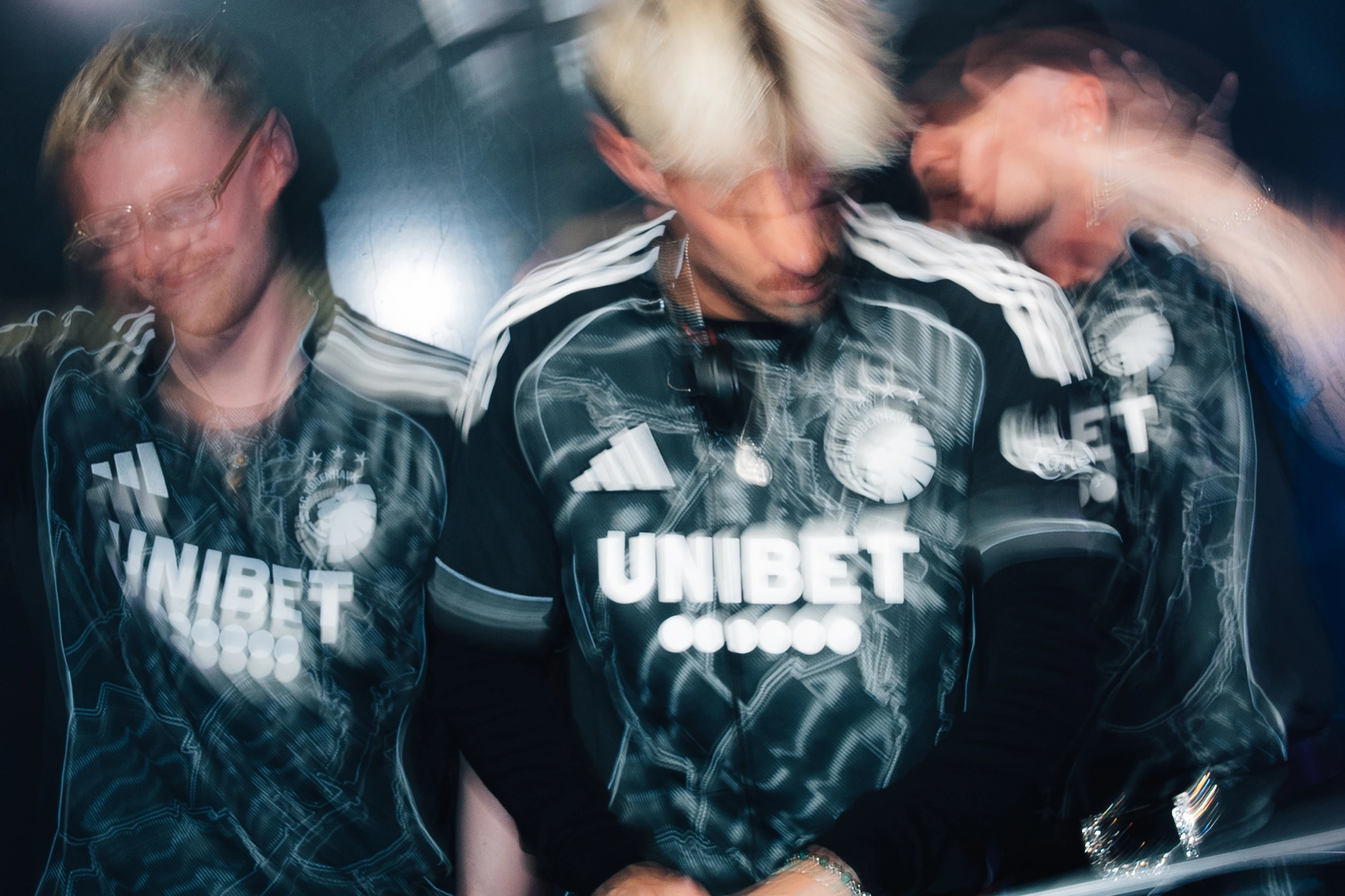 FCK x ADIDAS:
AWAY 25/26 LAUNCH