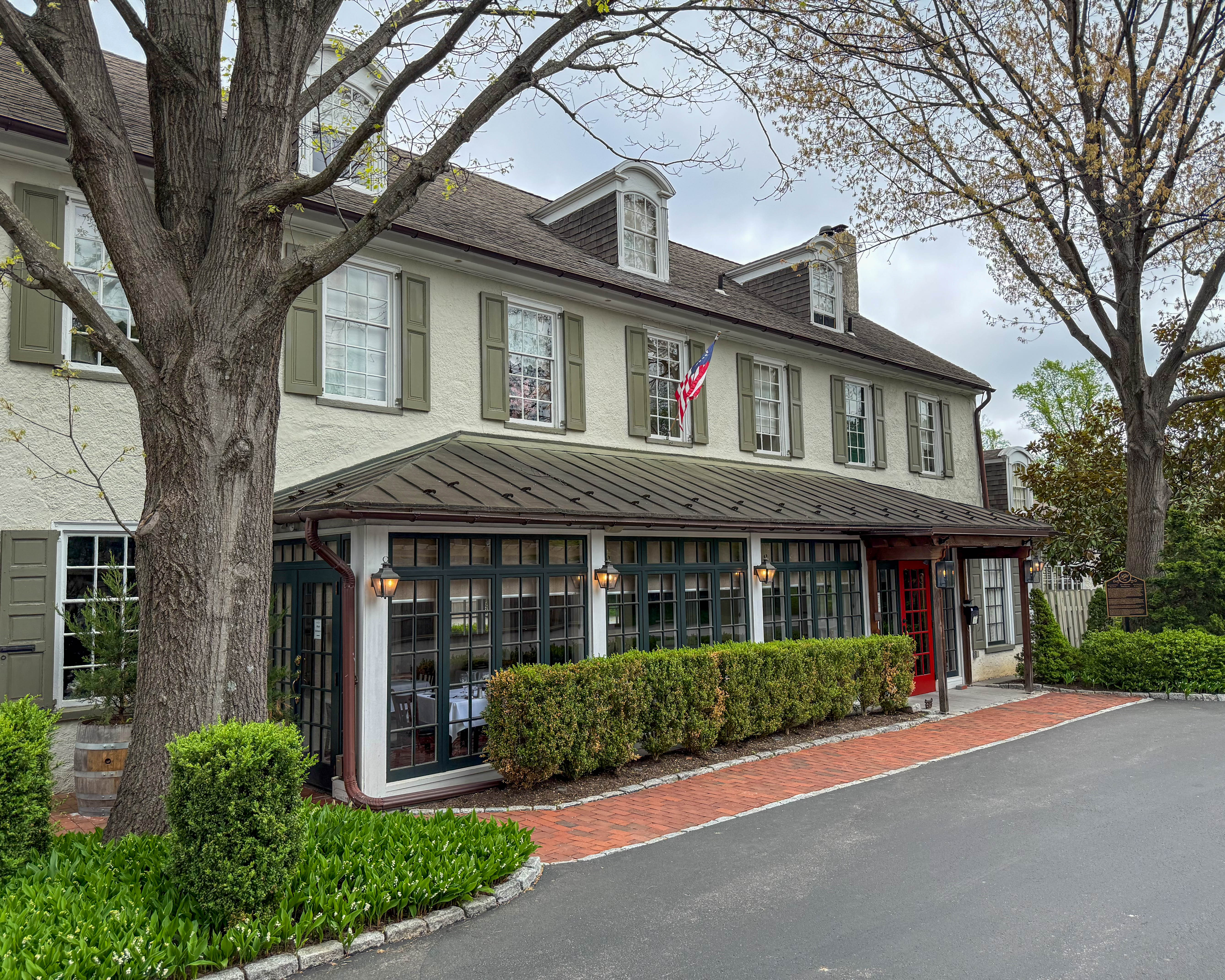 General Warren at 9 Old Lancaster Road in Malvern, Pennsylvania serving the local community