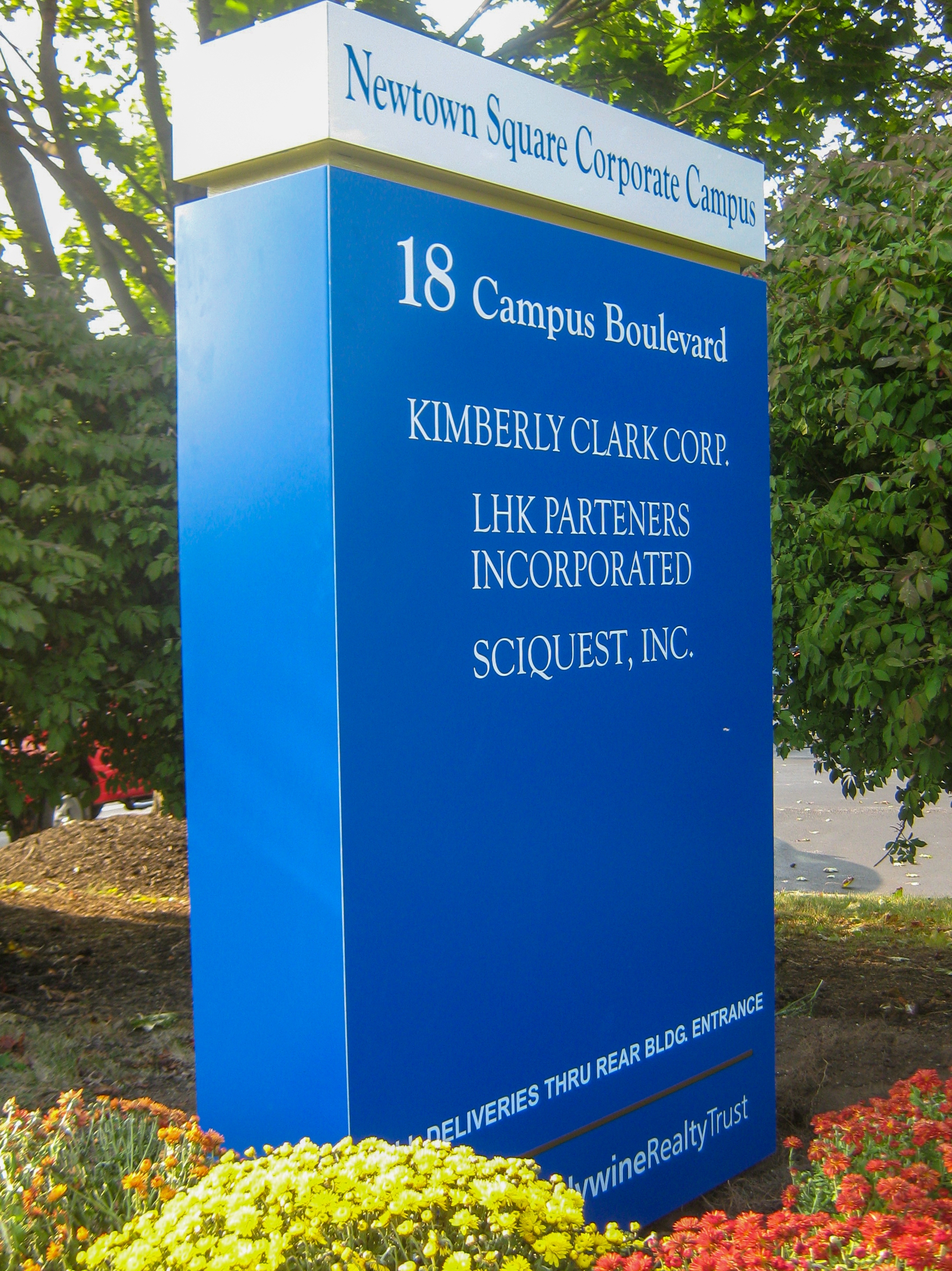 Large aluminum monument sign with vinyled lettering