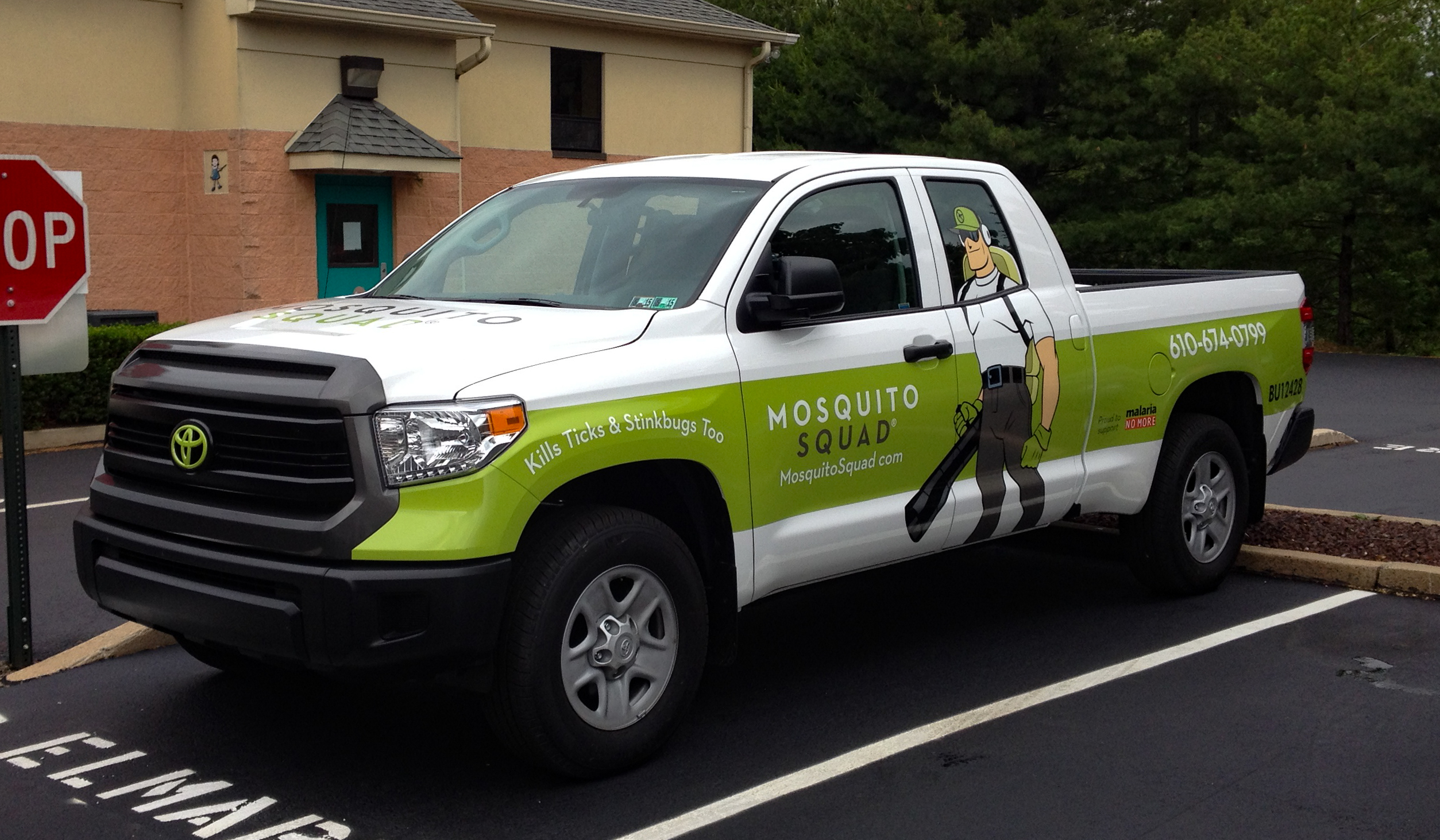Full vinyl wrap on pickup truck