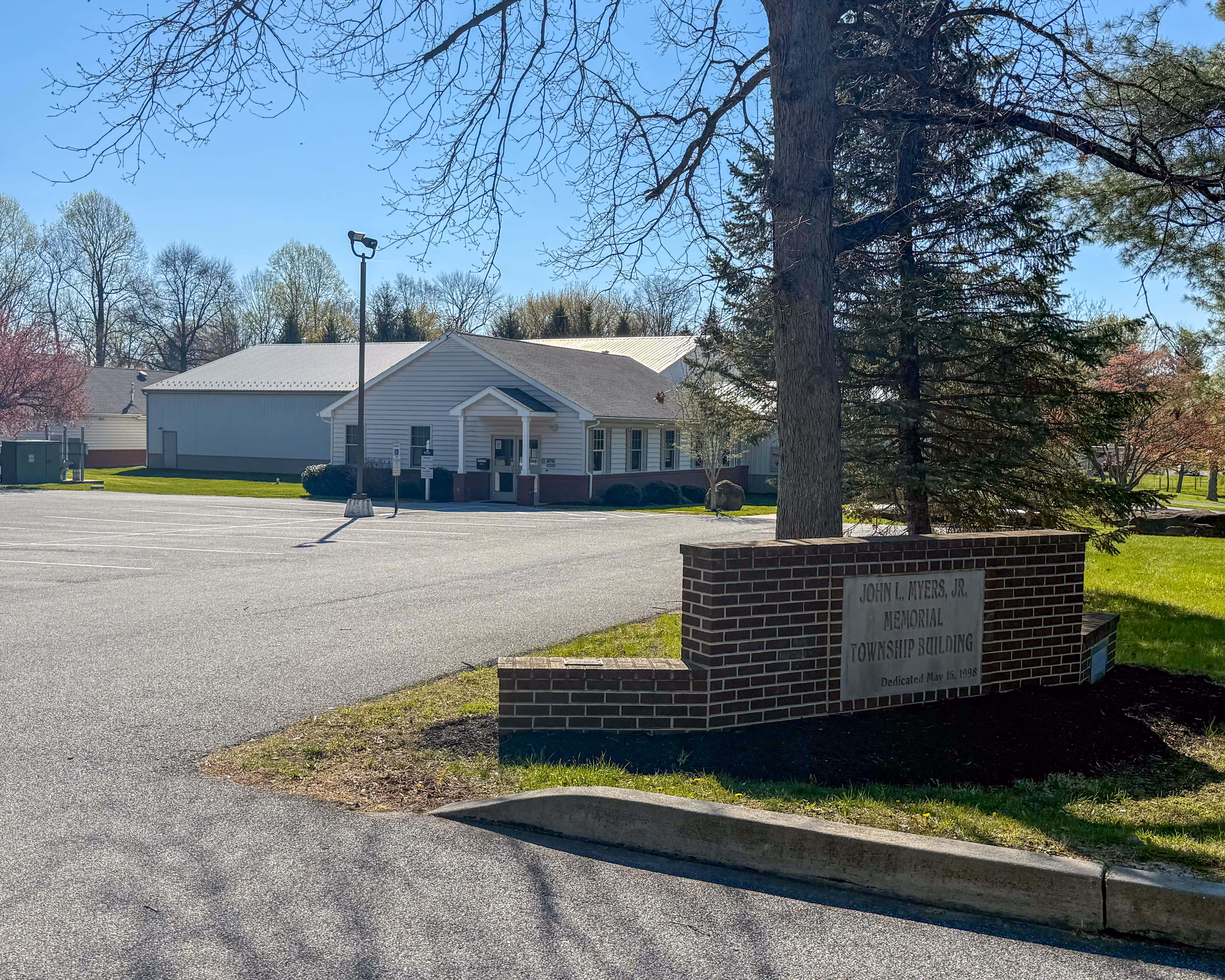 Exterior of Bethel Township Building at 1092 Bethel Road in Garnet Valley, Pennsylvania serving the local community